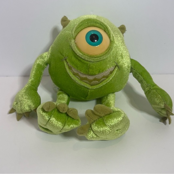 MIKE WAZOWSKI DISNEY /PIXAR STUFFED PLUSH TOY Monsters Inc Disney Store - Picture 1 of 8